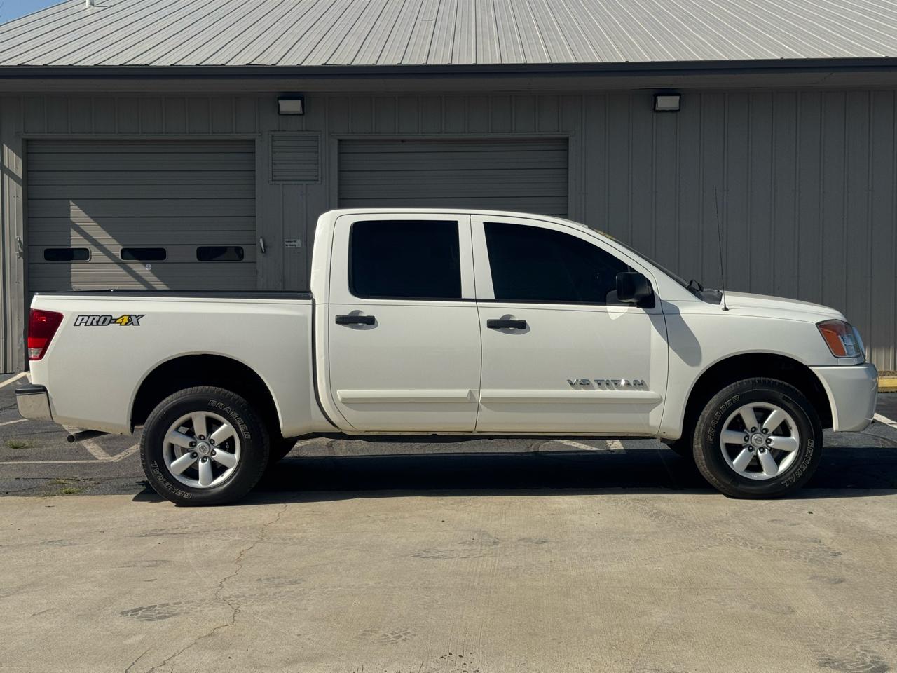 Nissan Titan  2012
