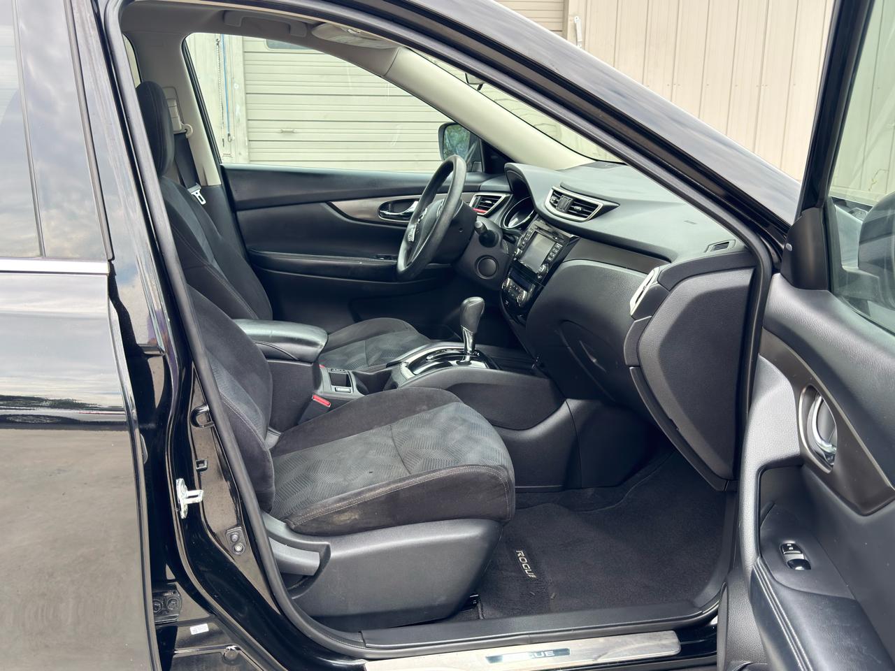 Nissan Rogue  2015