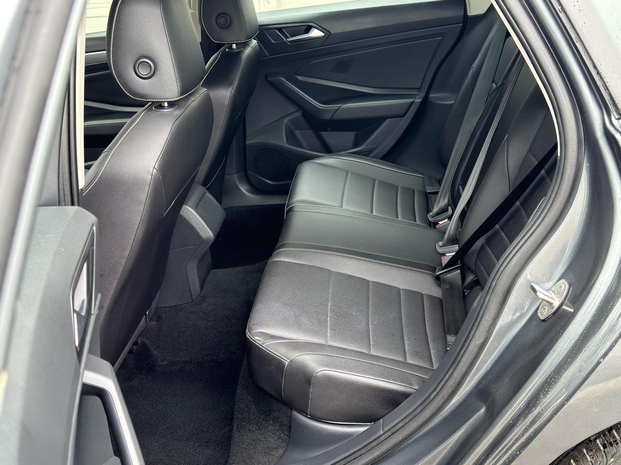 Volkswagen Jetta  2024