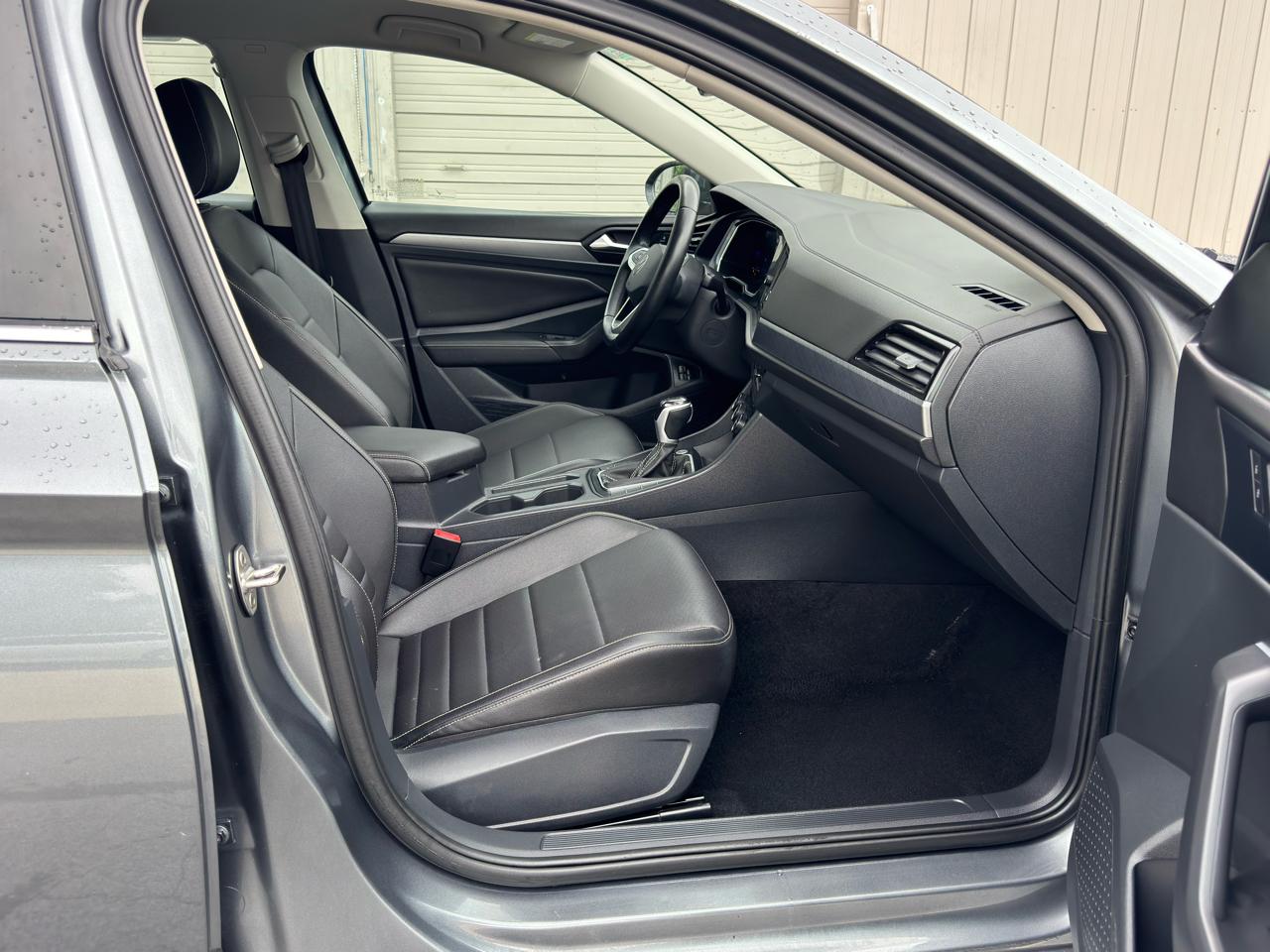 Volkswagen Jetta  2024