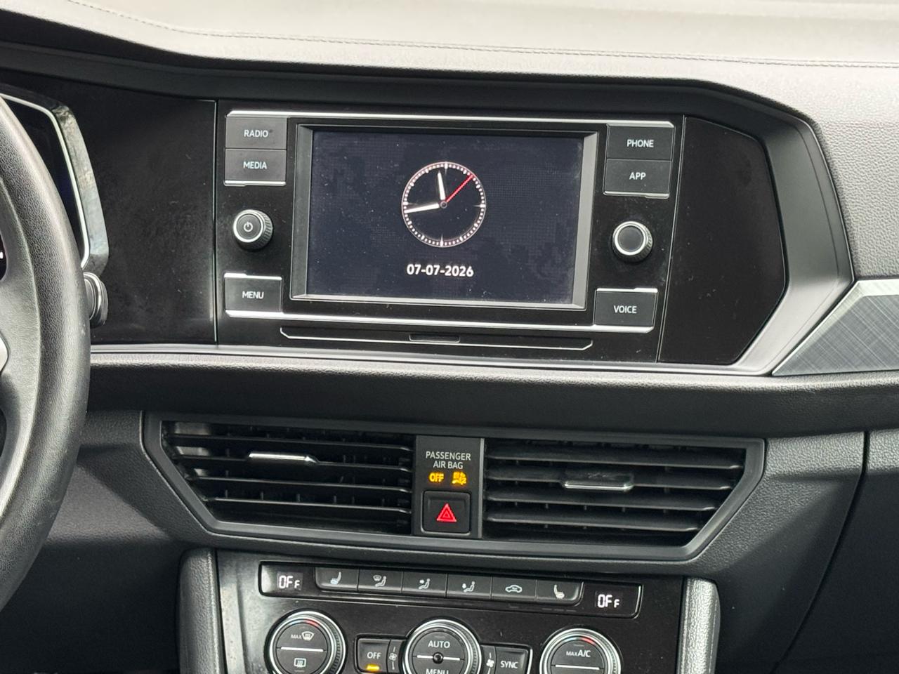 Volkswagen Jetta  2024