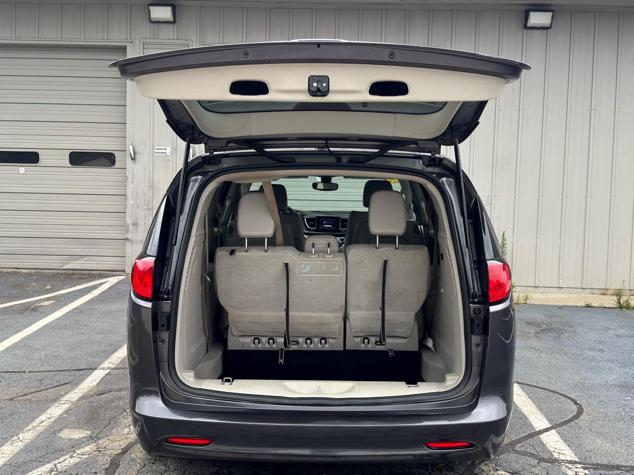 Chrysler Voyager  2021