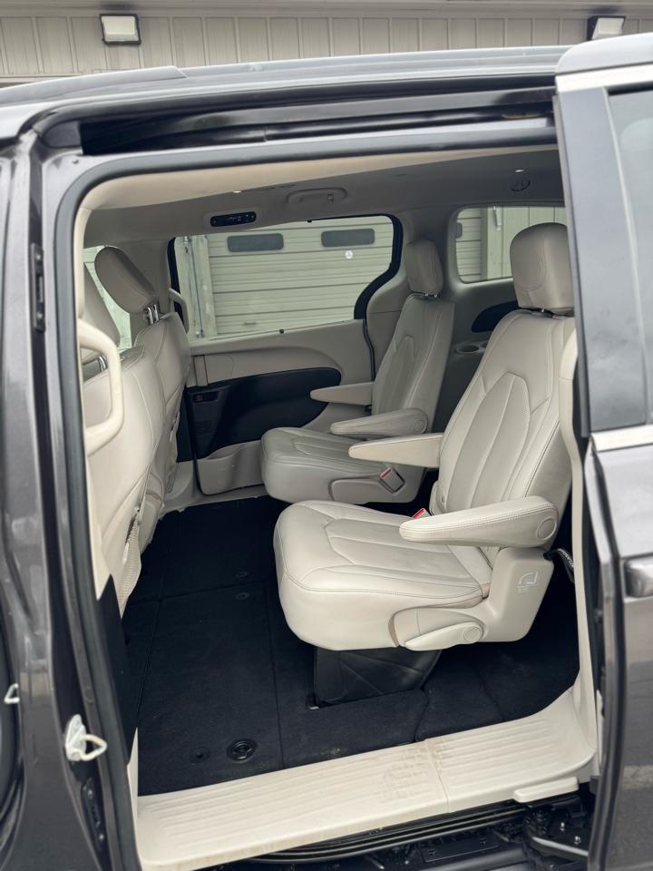 Chrysler Voyager  2021