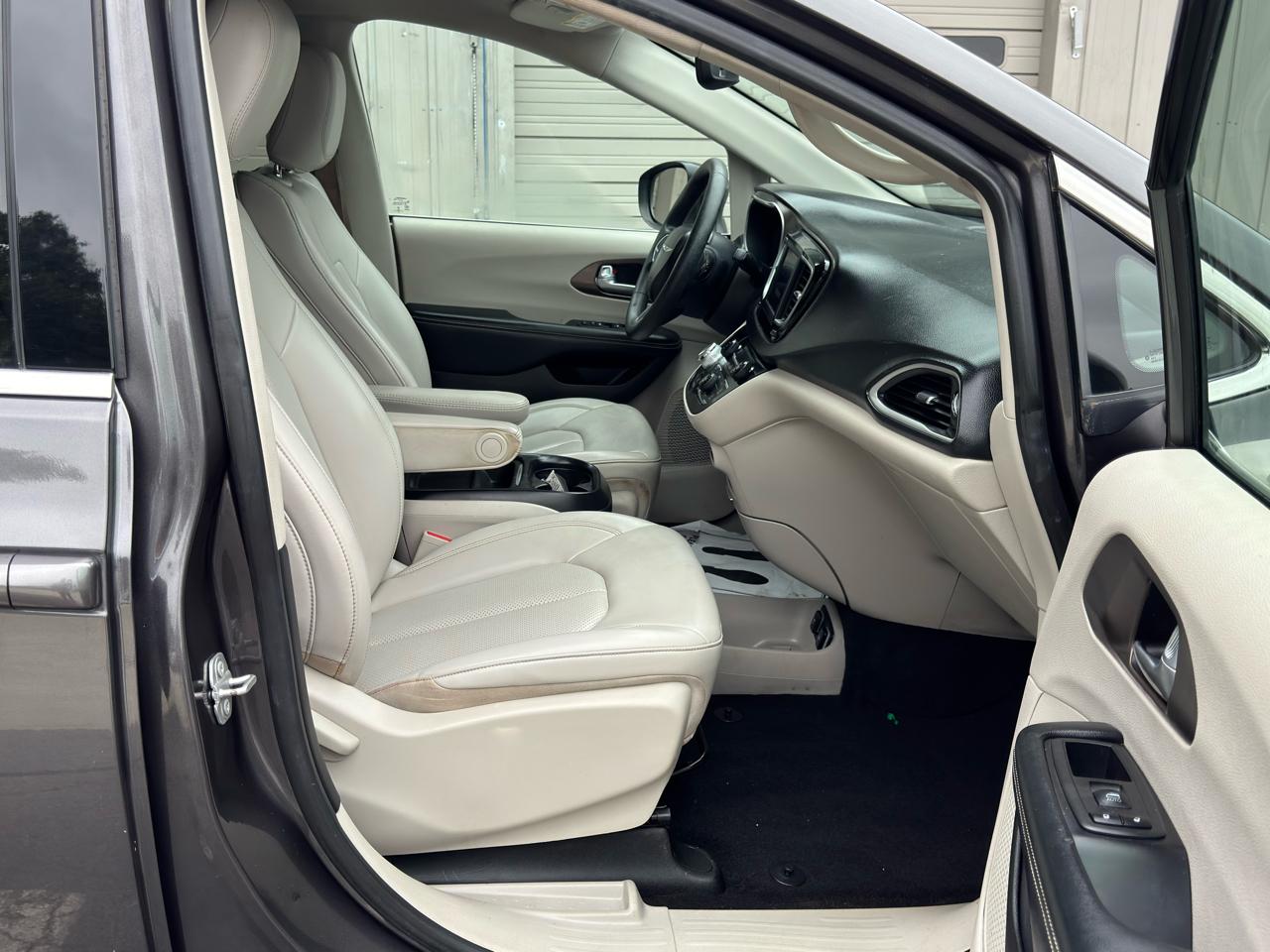 Chrysler Voyager  2021