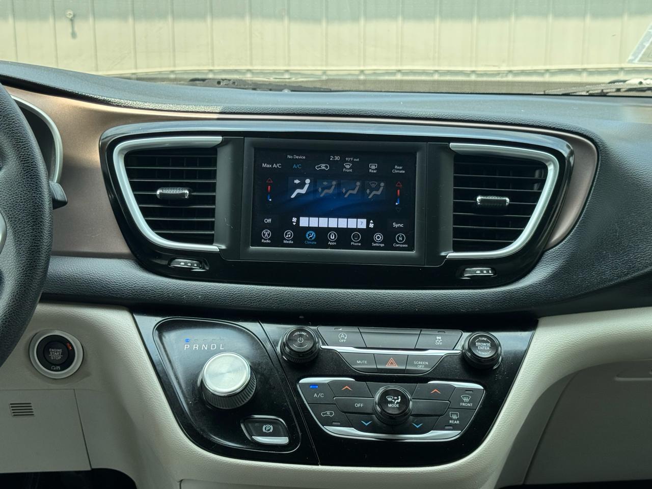 Chrysler Voyager  2021