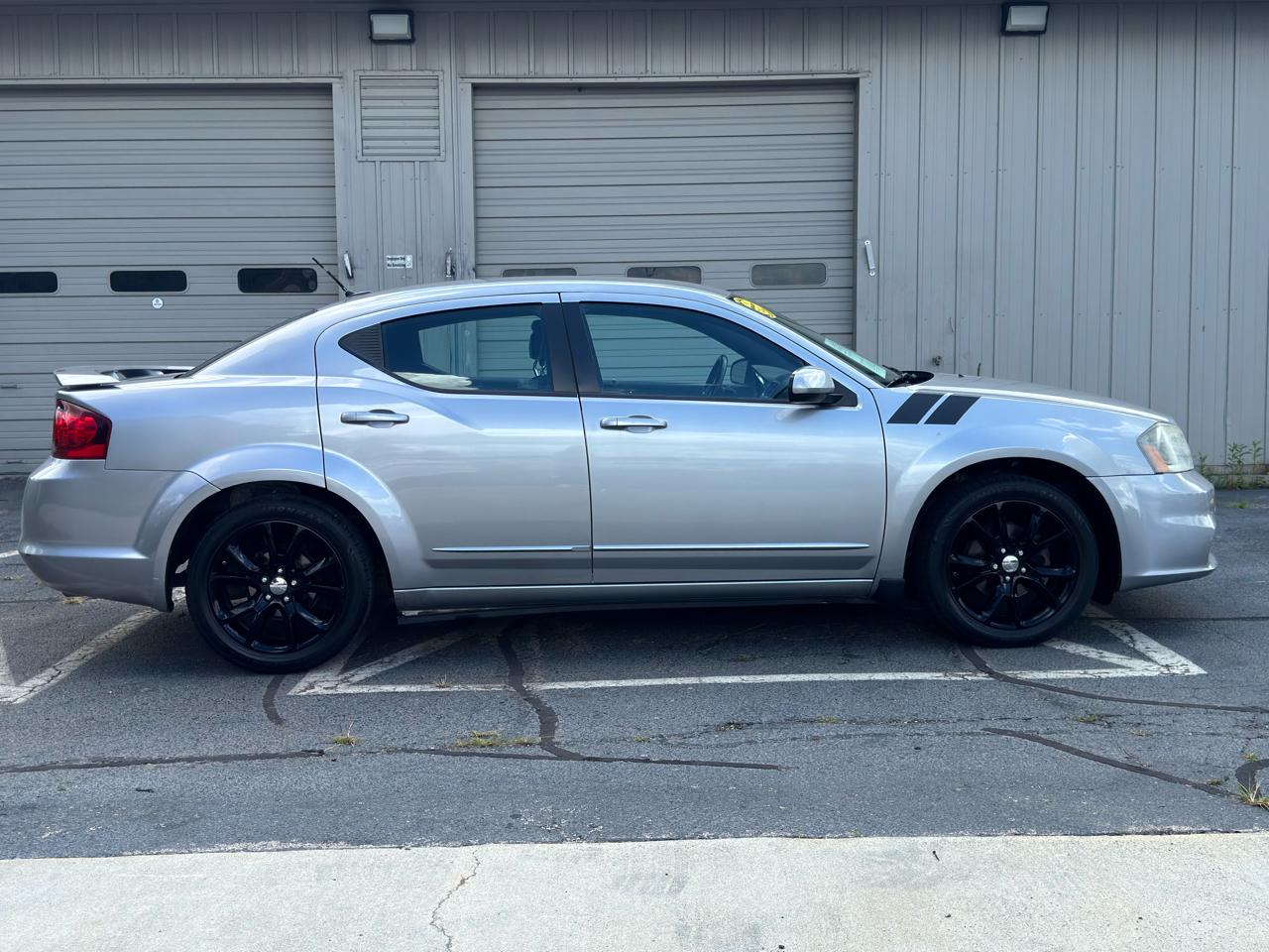 Dodge Avenger  2013