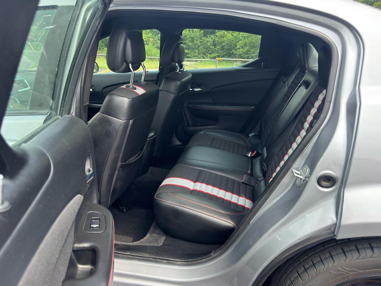 Dodge Avenger  2013