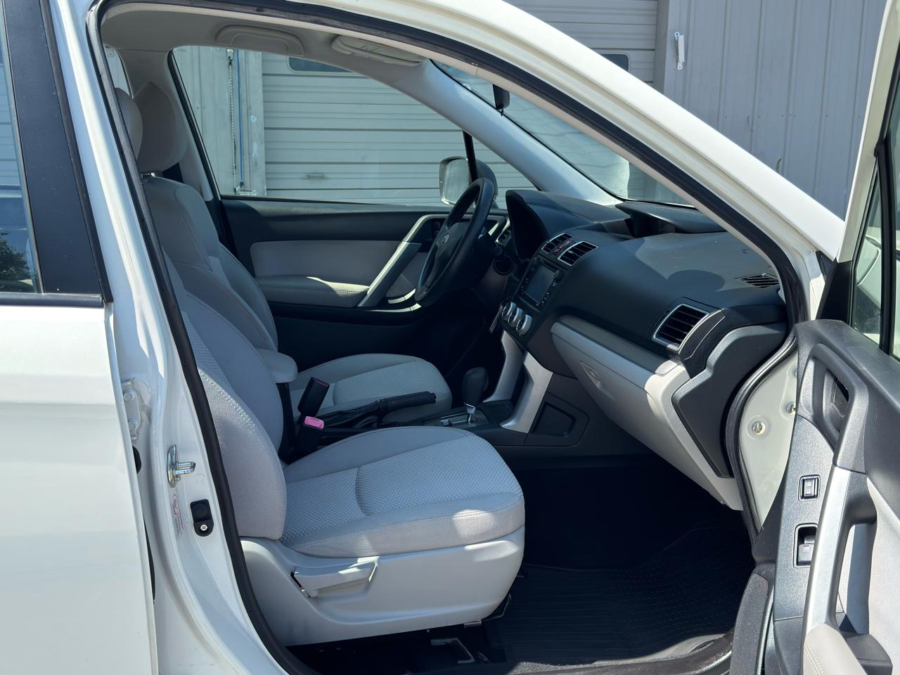 Subaru Forester  2016