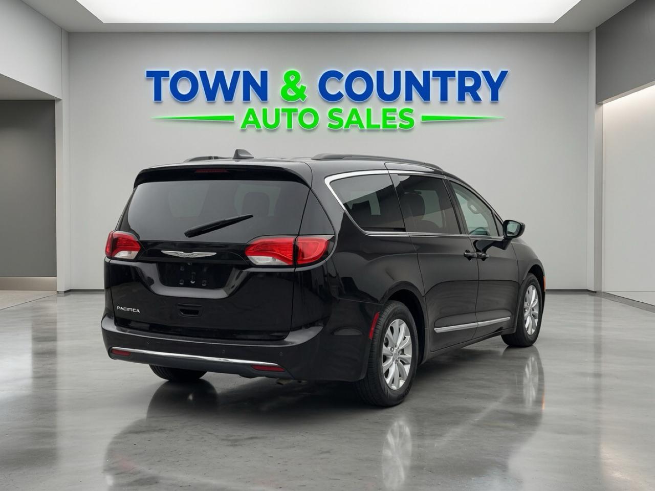 Chrysler Pacifica  2017