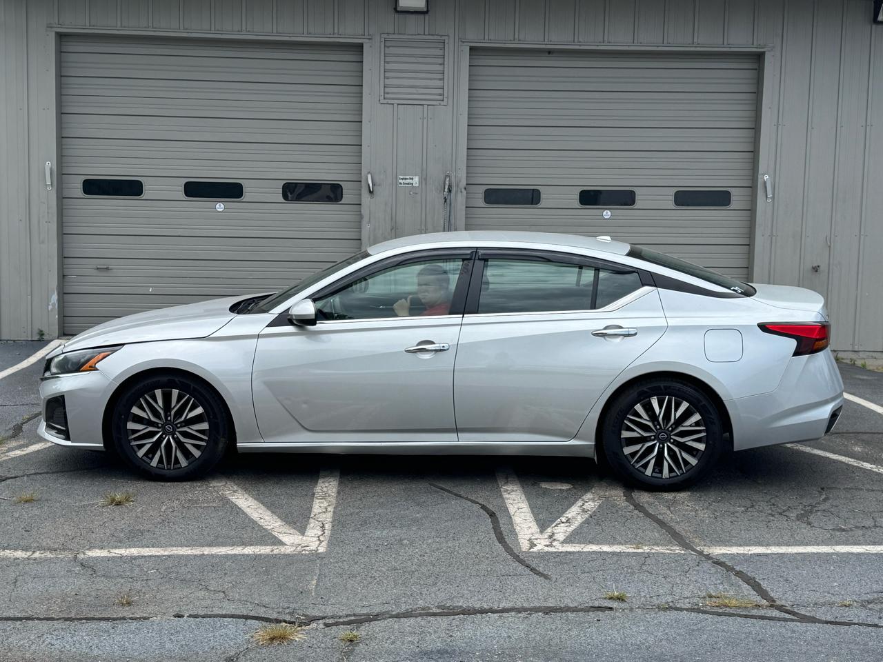 Nissan Altima  2023