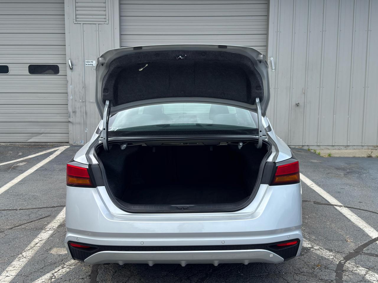 Nissan Altima  2023