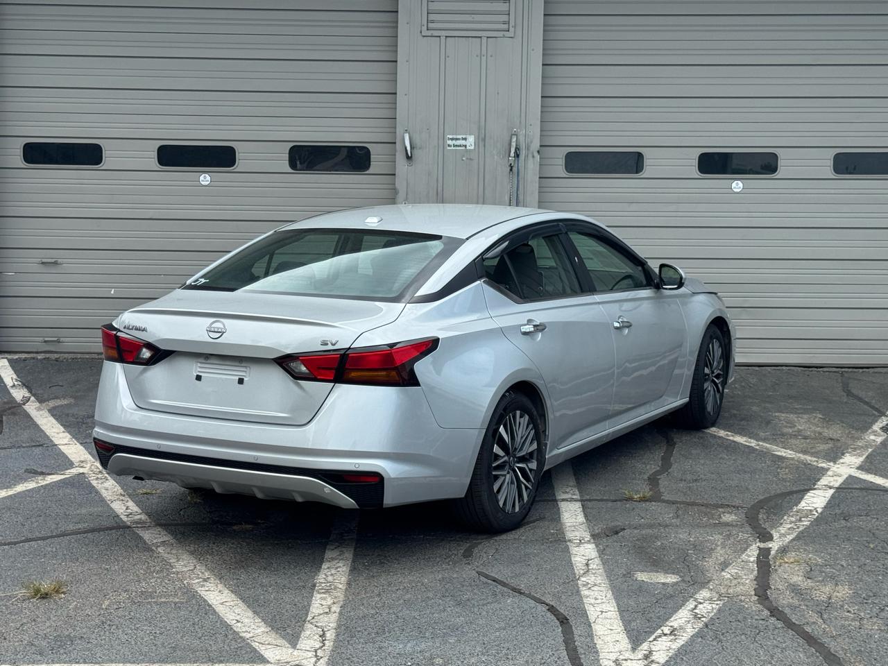 Nissan Altima  2023