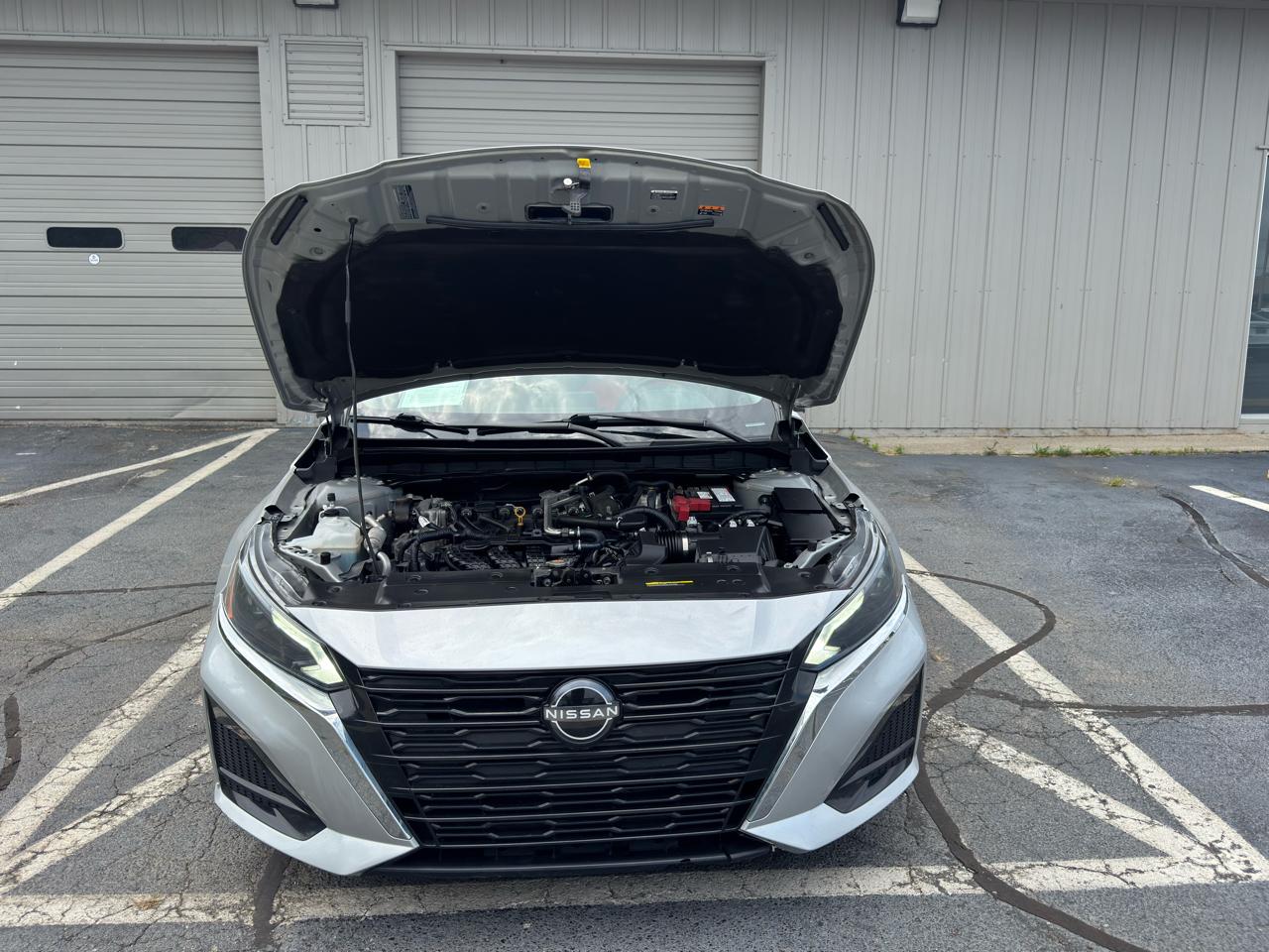 Nissan Altima  2023