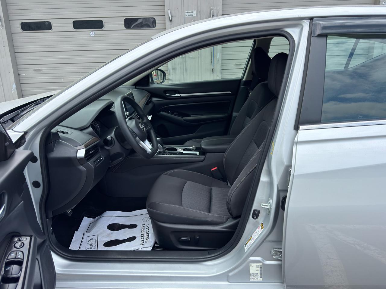 Nissan Altima  2023