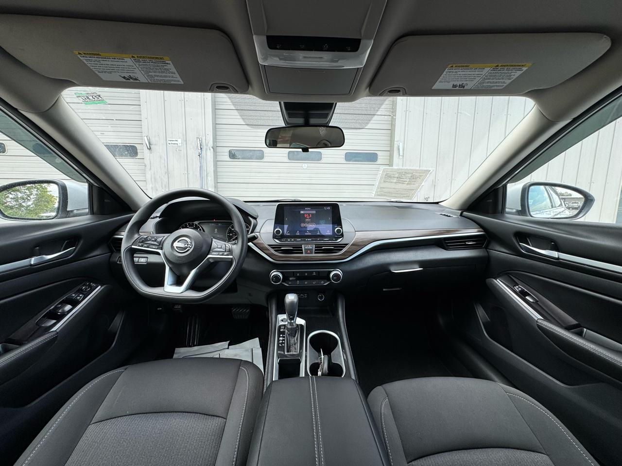 Nissan Altima  2023