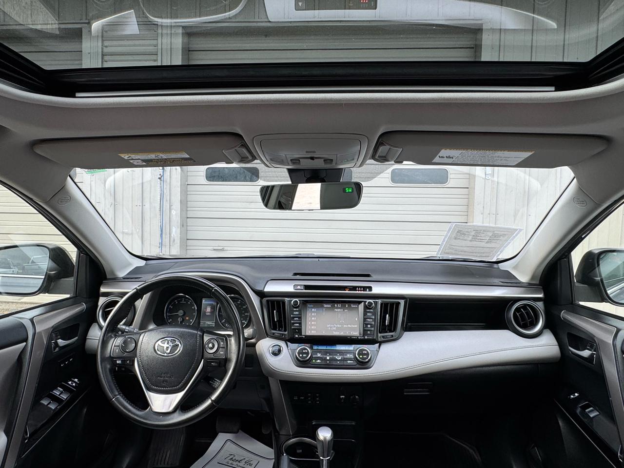 Toyota RAV4  2018