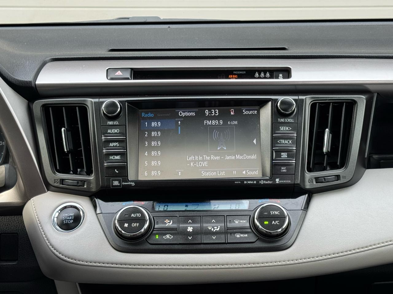 Toyota RAV4  2018