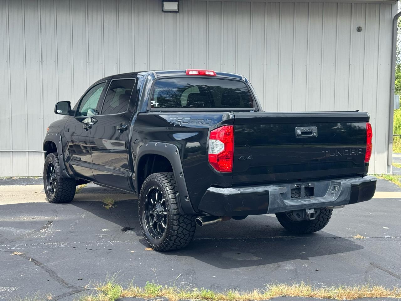 Toyota Tundra 4WD Truck  2015