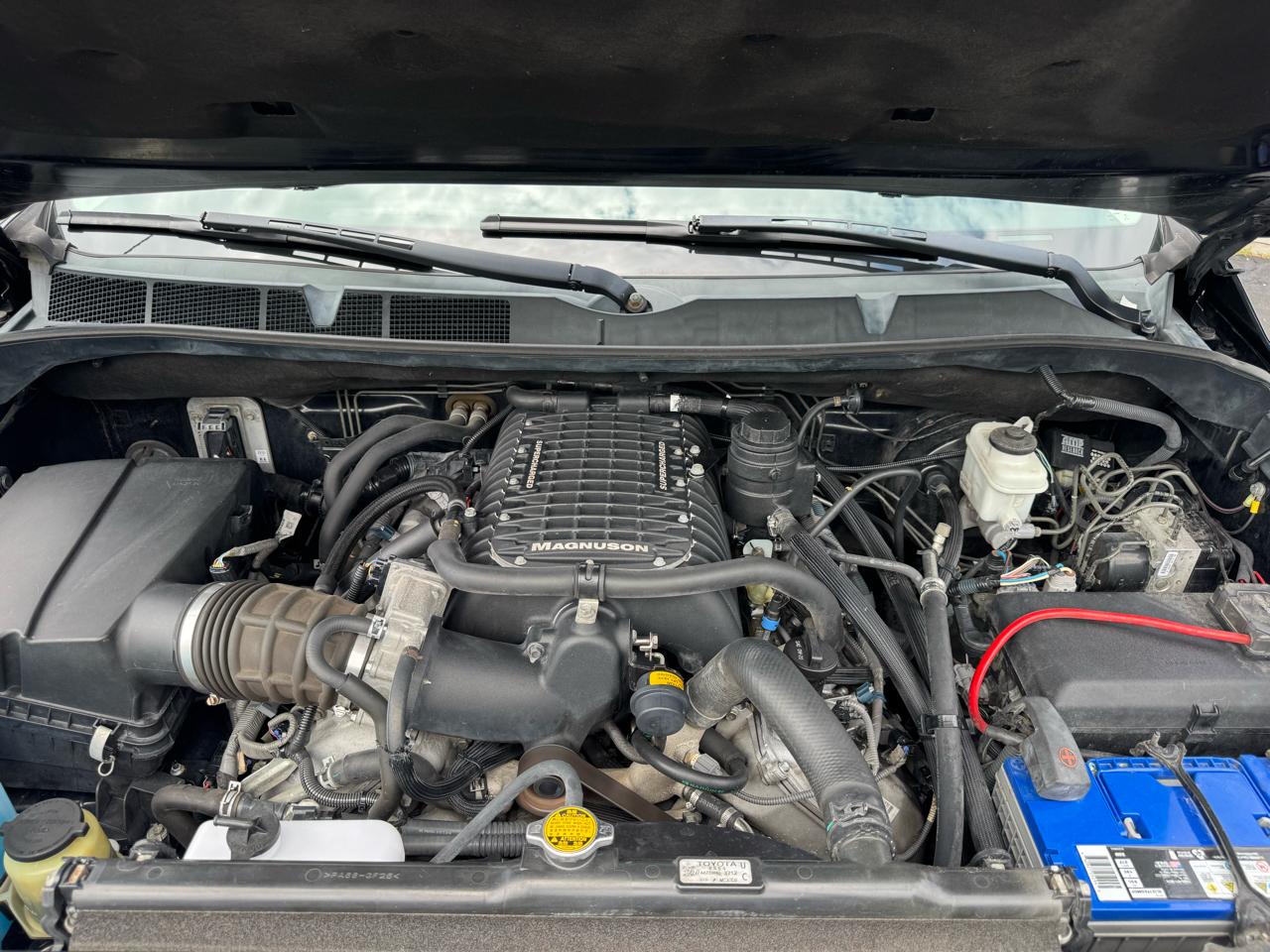 Toyota Tundra 4WD Truck  2015