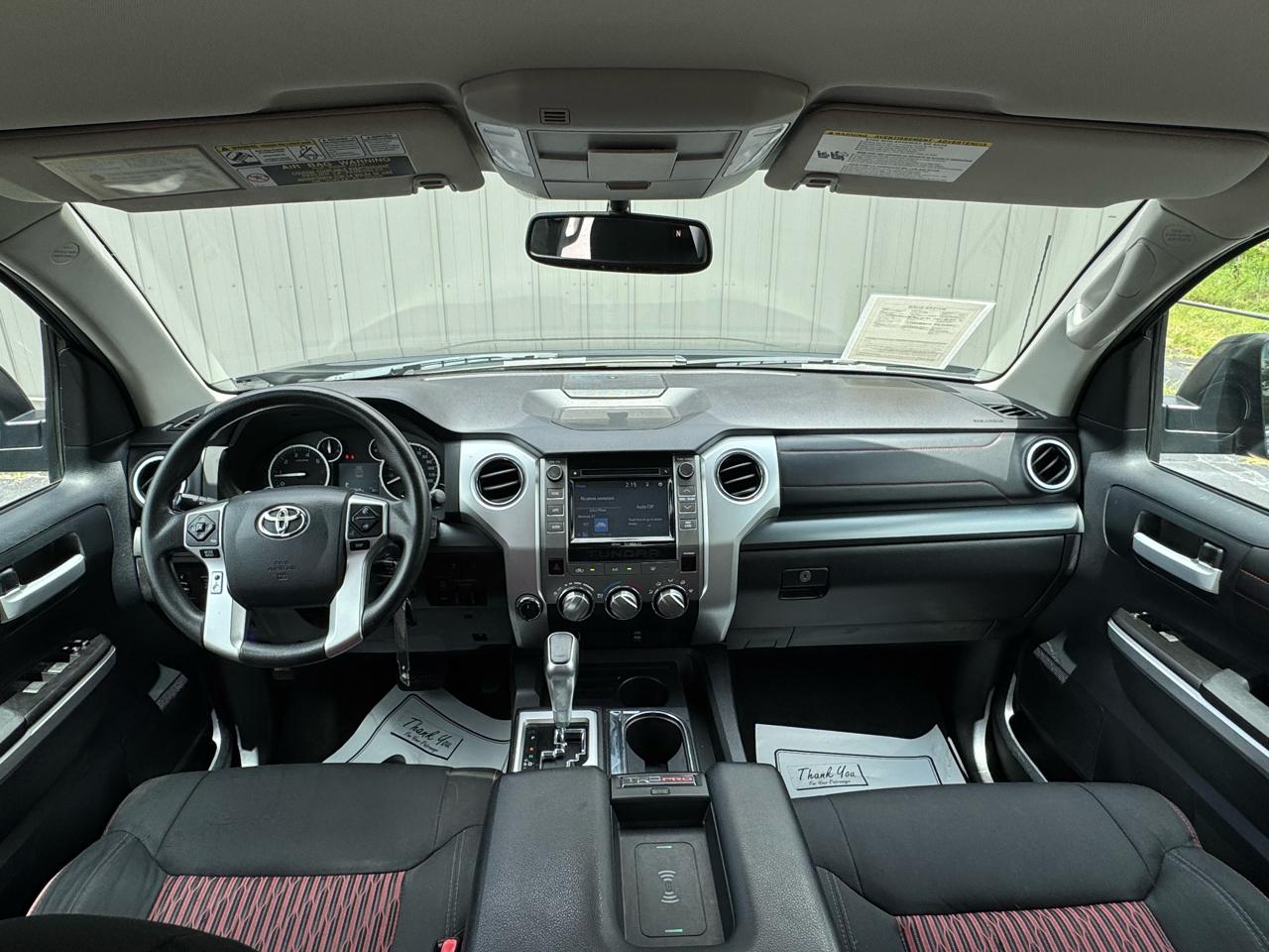 Toyota Tundra 4WD Truck  2015