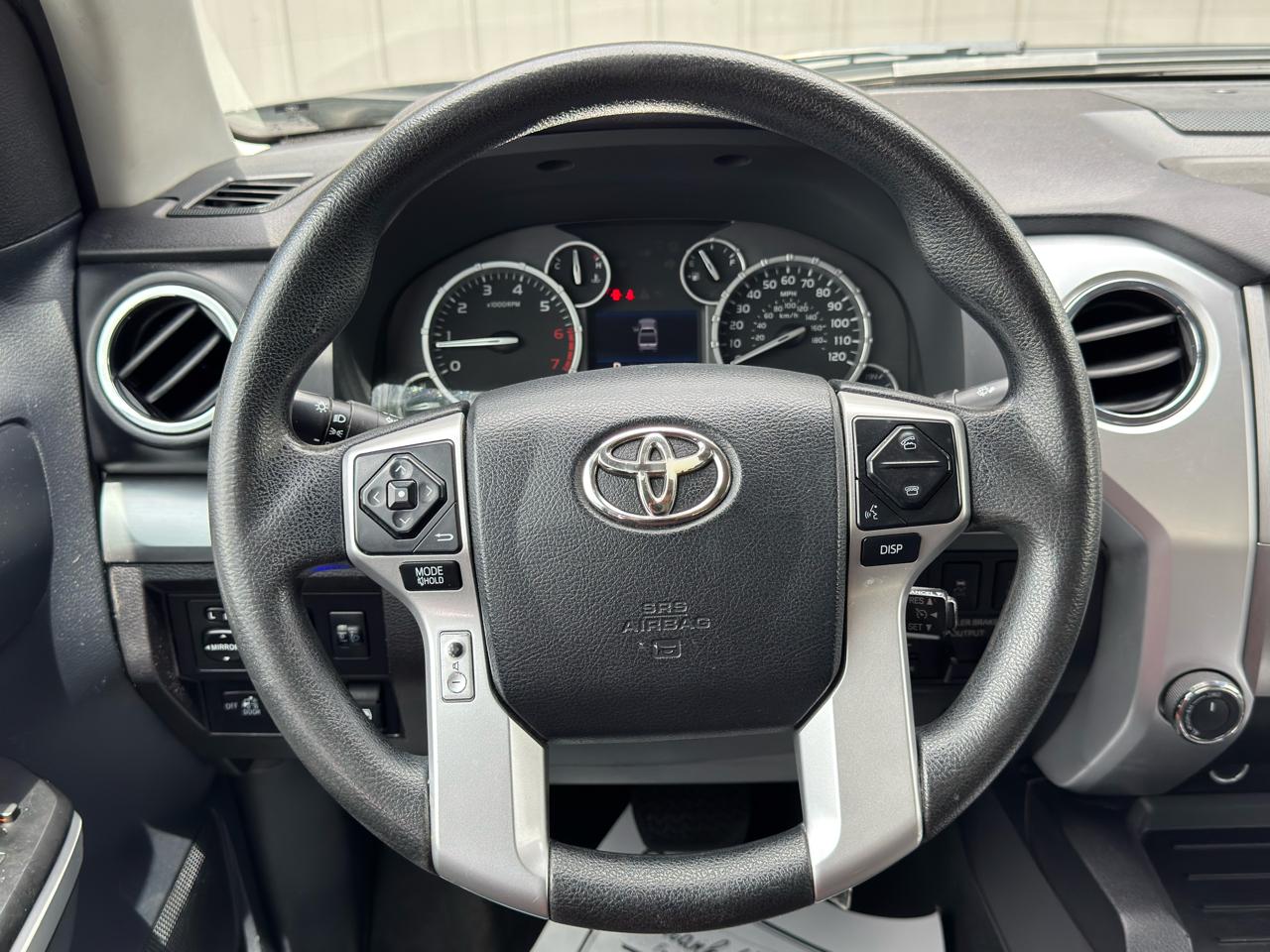 Toyota Tundra 4WD Truck  2015