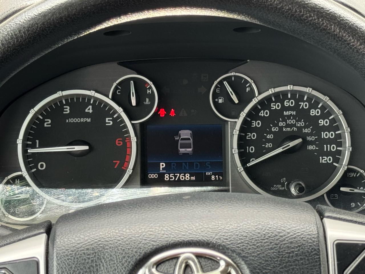 Toyota Tundra 4WD Truck  2015