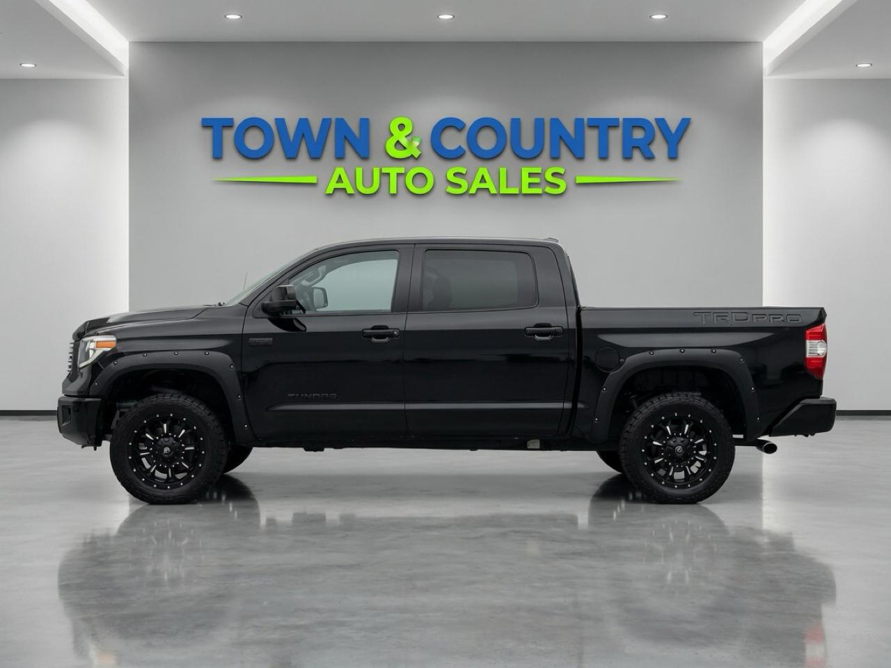Toyota Tundra 4WD Truck  2015