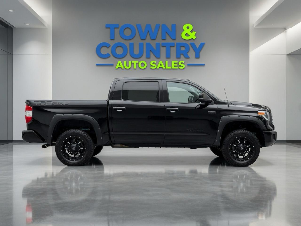 Toyota Tundra 4WD Truck  2015