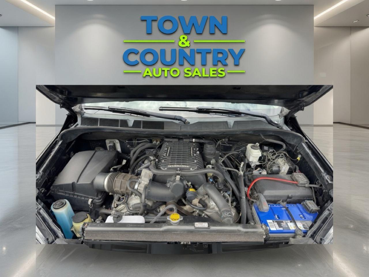 Toyota Tundra 4WD Truck  2015