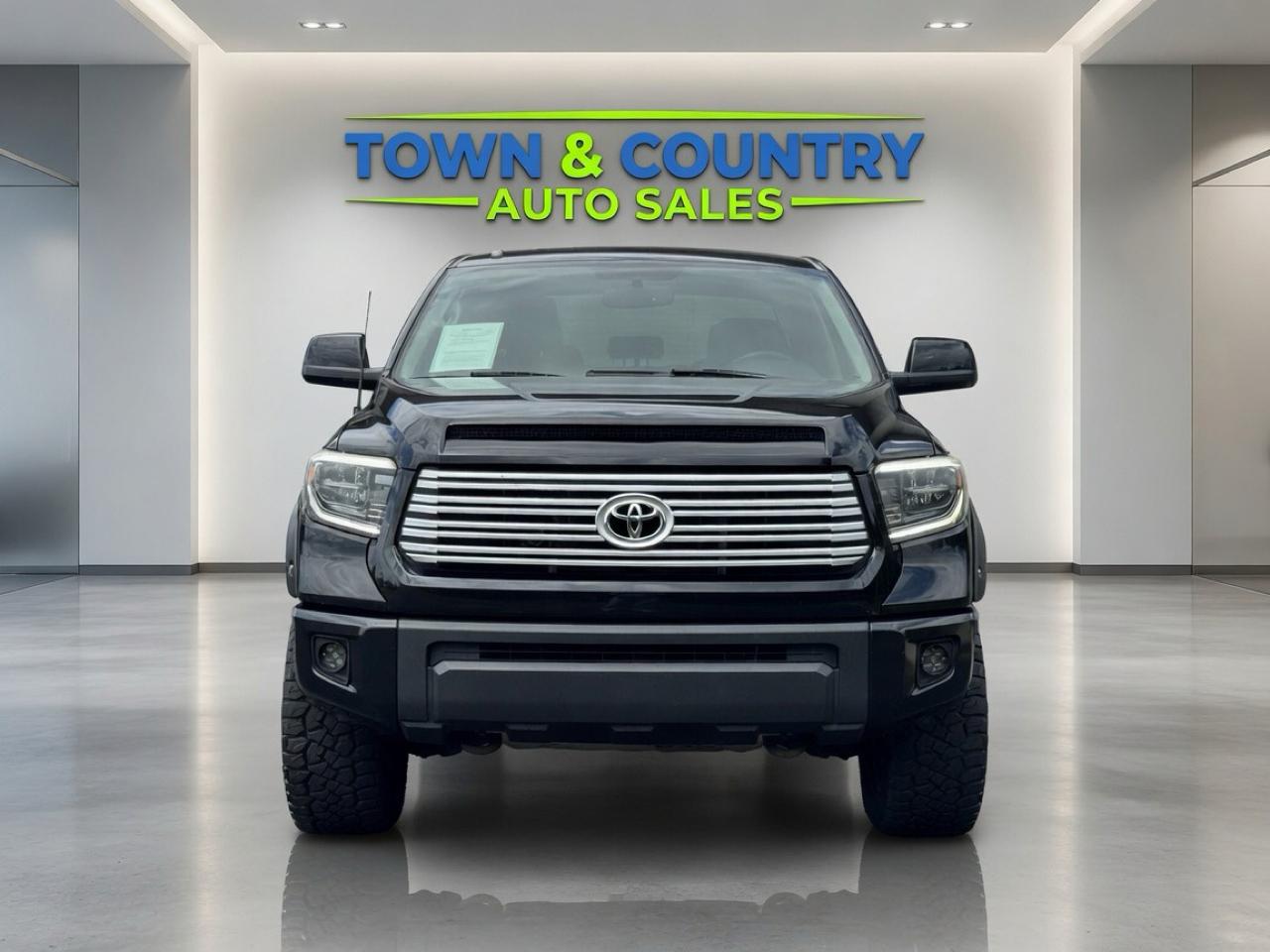 Toyota Tundra 4WD Truck  2015