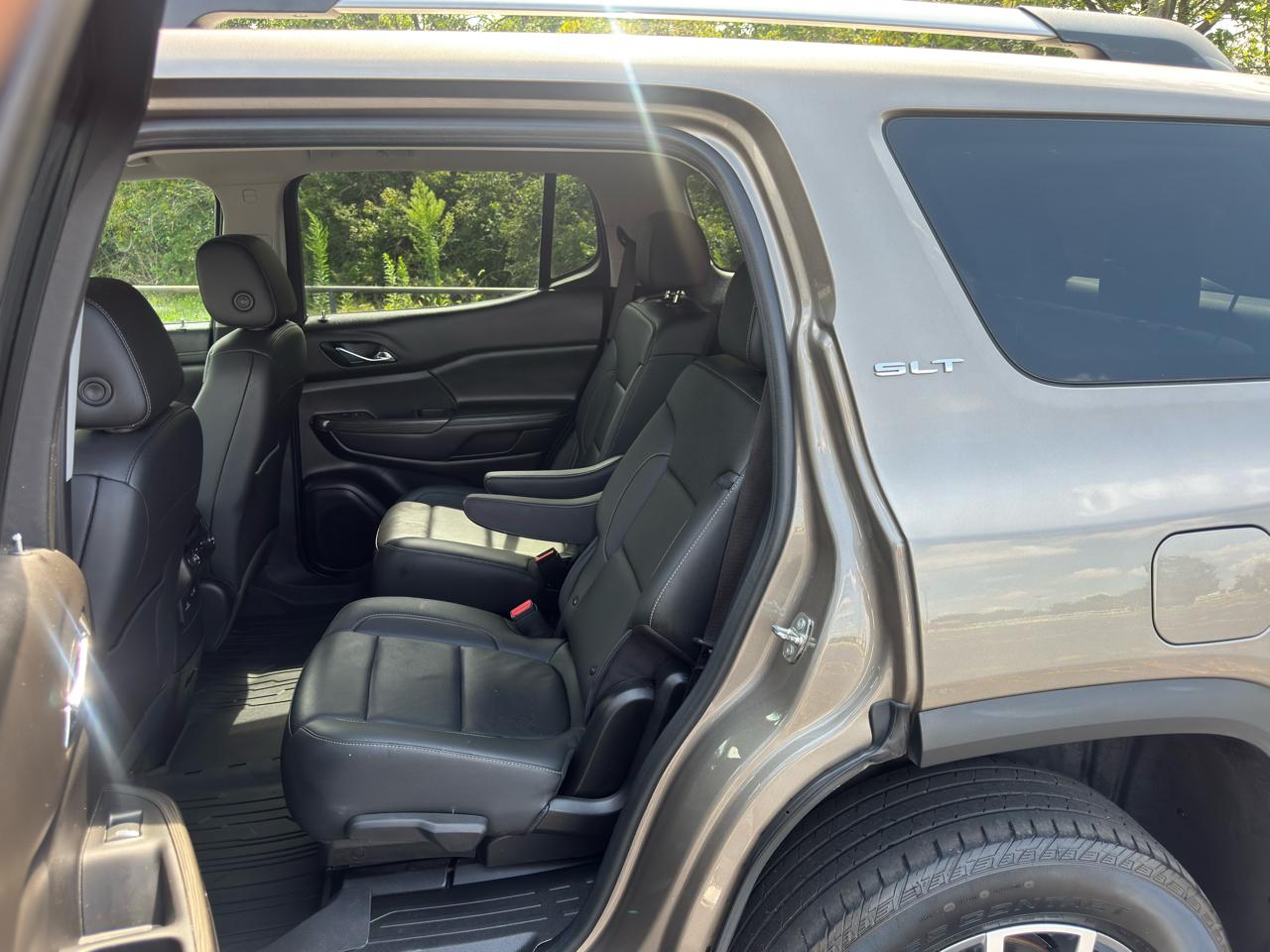 GMC Acadia SLT 2023
