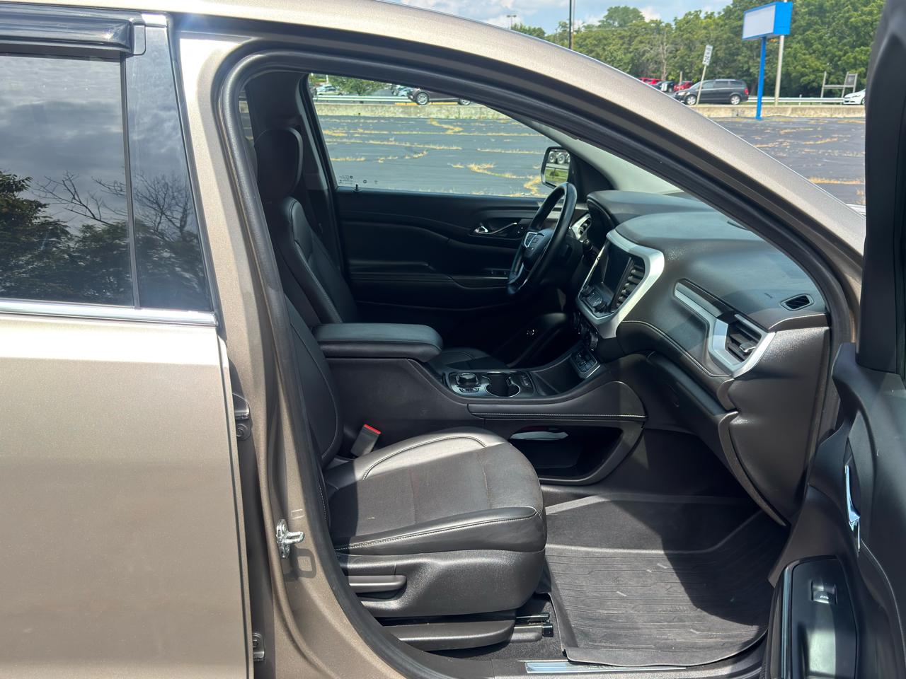 GMC Acadia SLT 2023