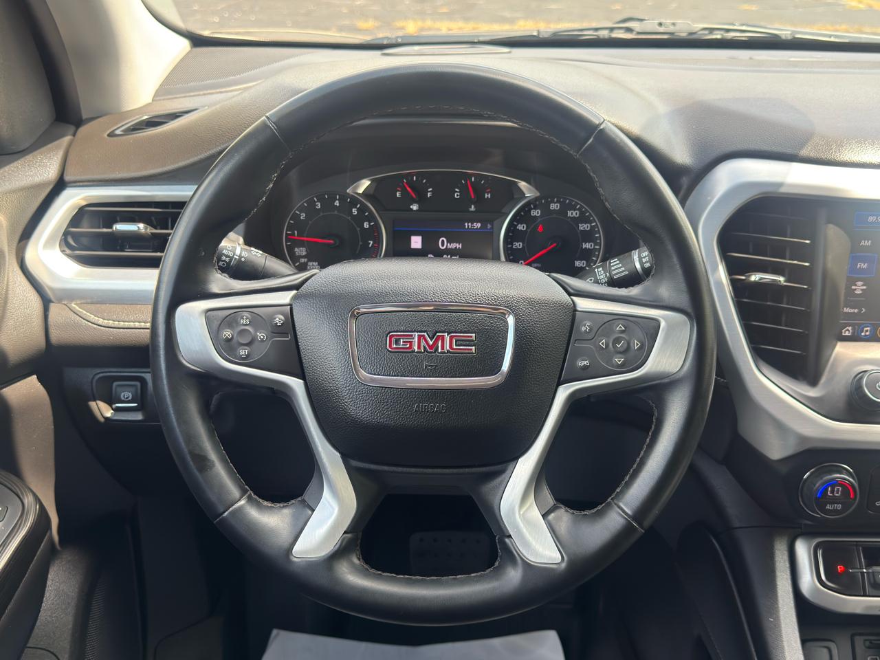 GMC Acadia SLT 2023