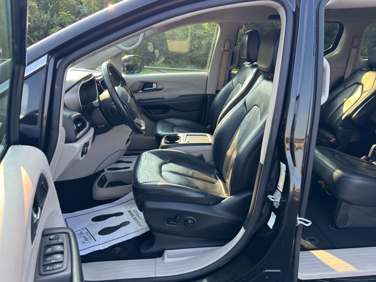Chrysler Pacifica  2021