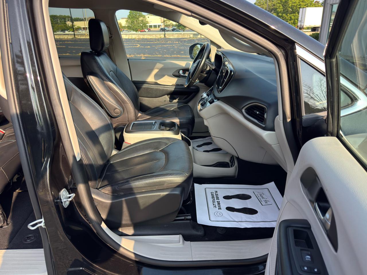 Chrysler Pacifica  2021