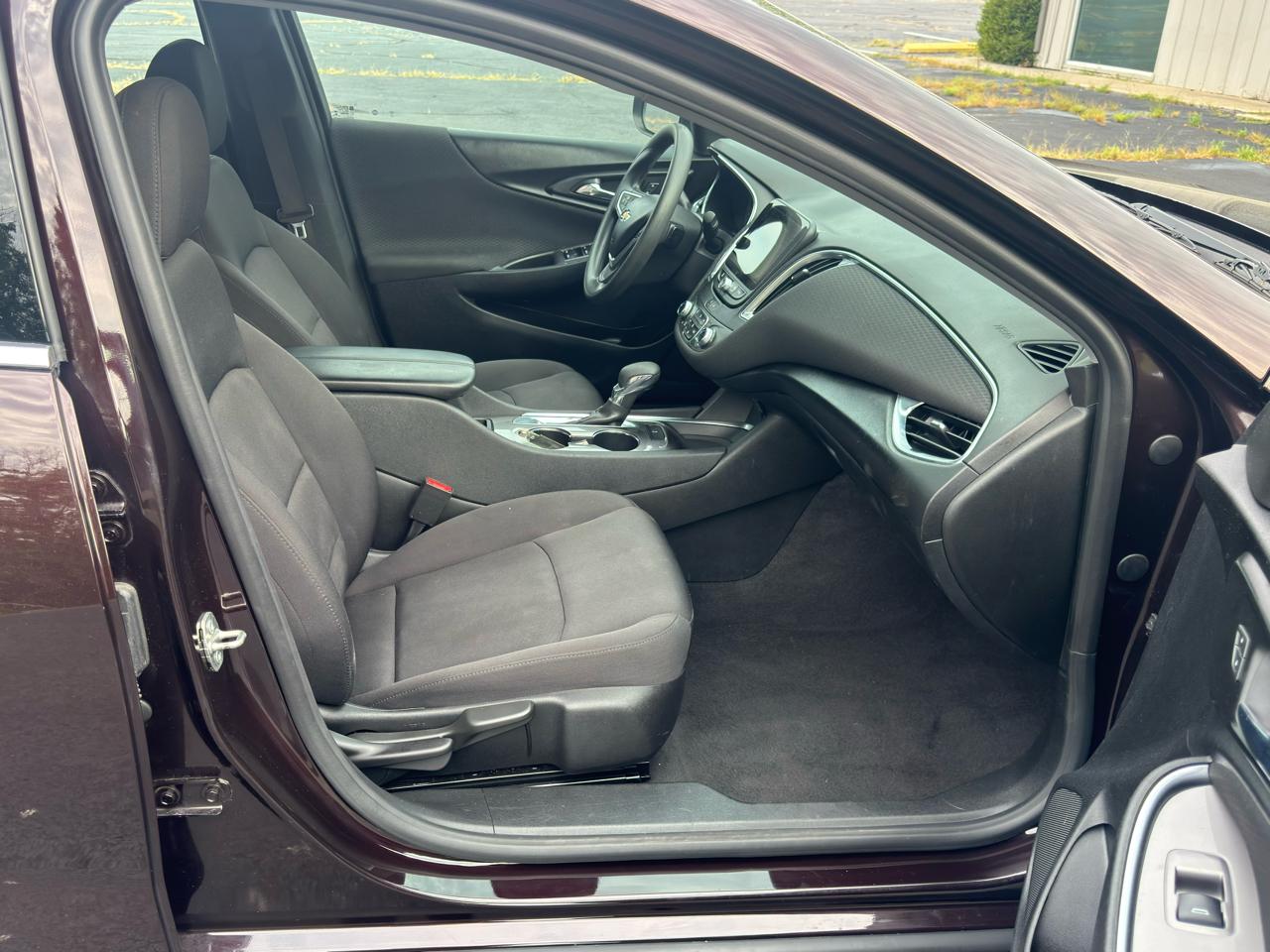 Chevrolet Malibu  2021