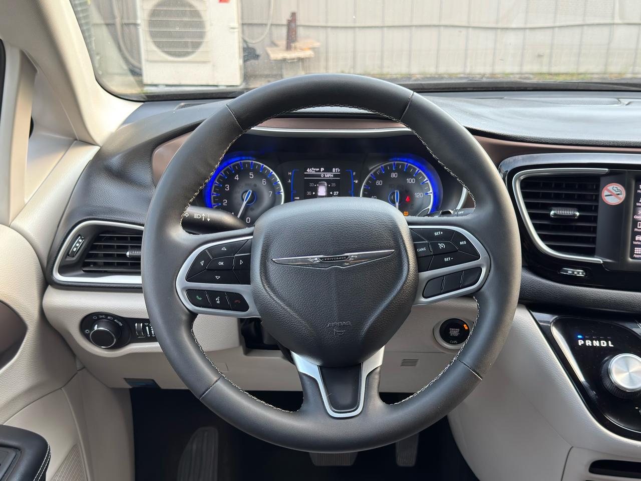 Chrysler Voyager  2023