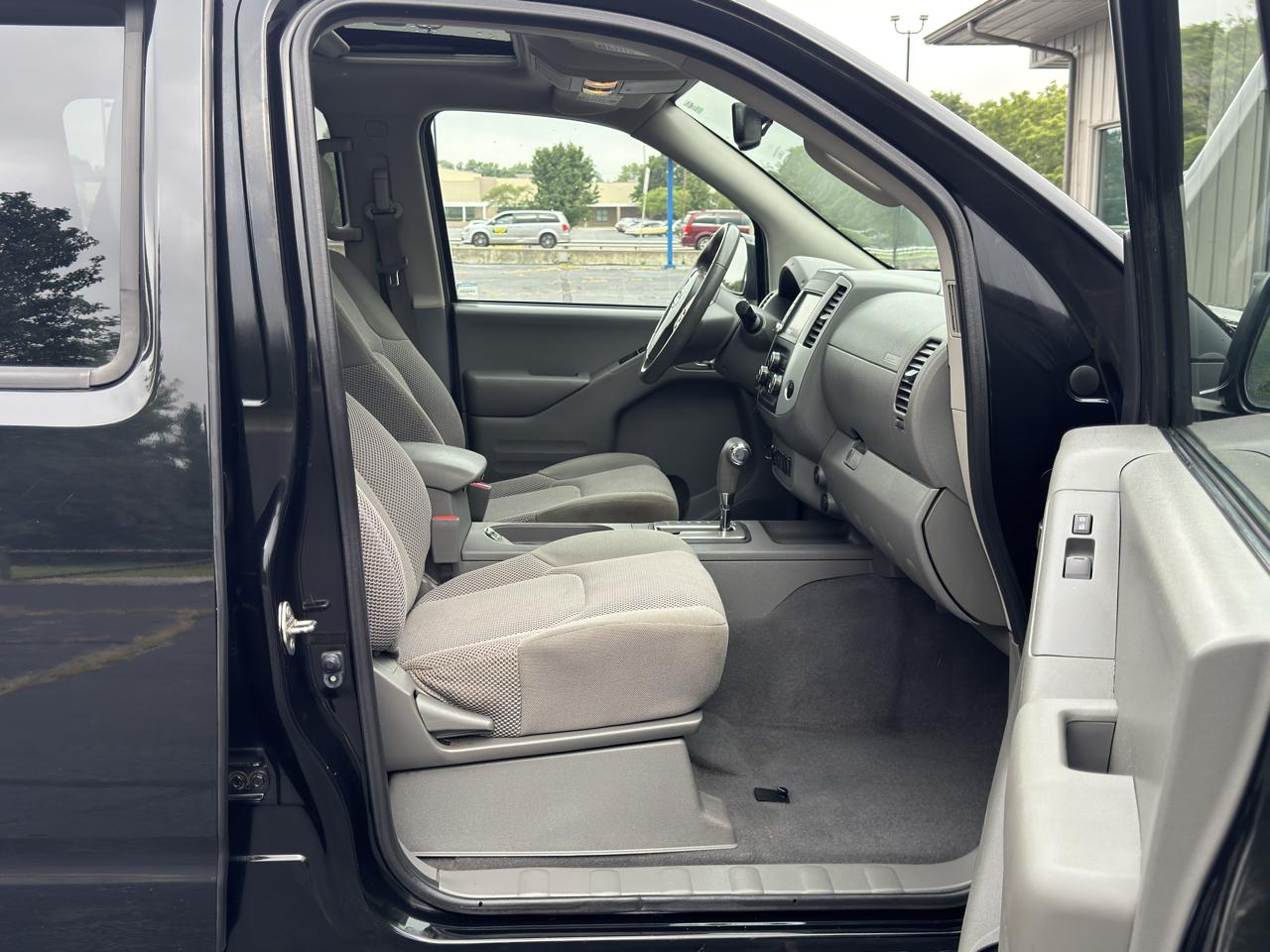 Nissan Frontier  2019