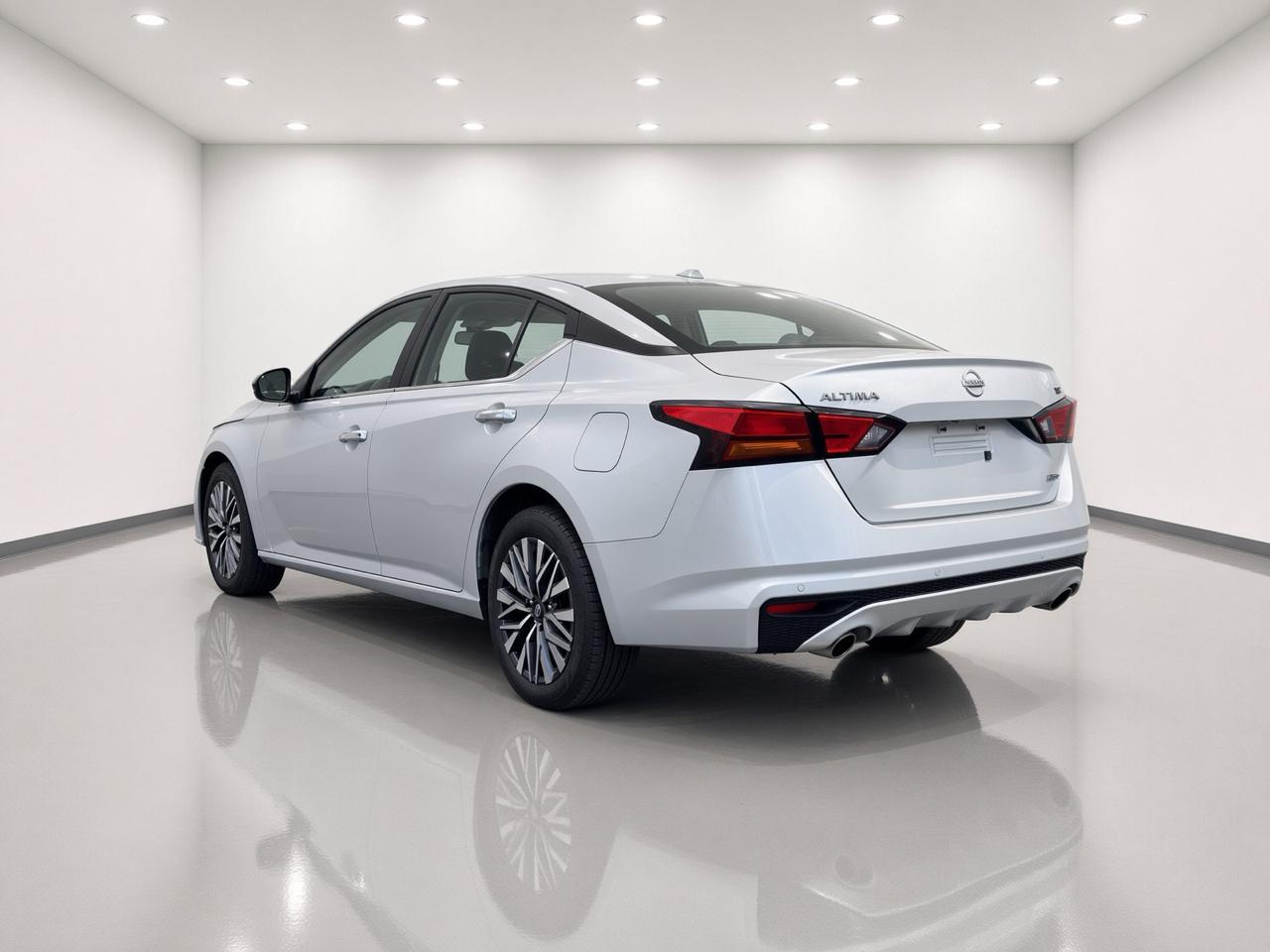 Nissan Altima  2023