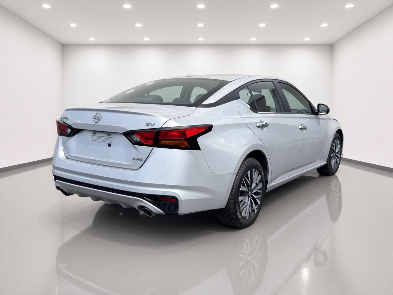 Nissan Altima  2023
