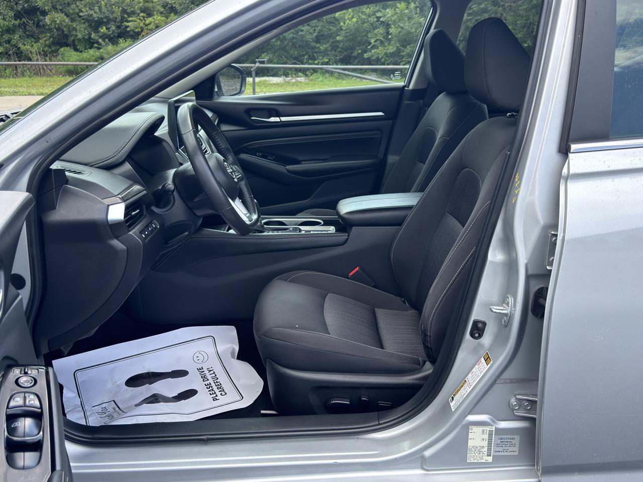 Nissan Altima  2023