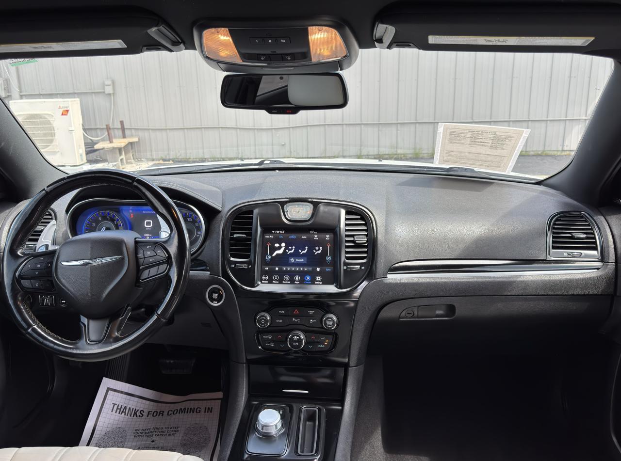 Chrysler 300 S V6 2021