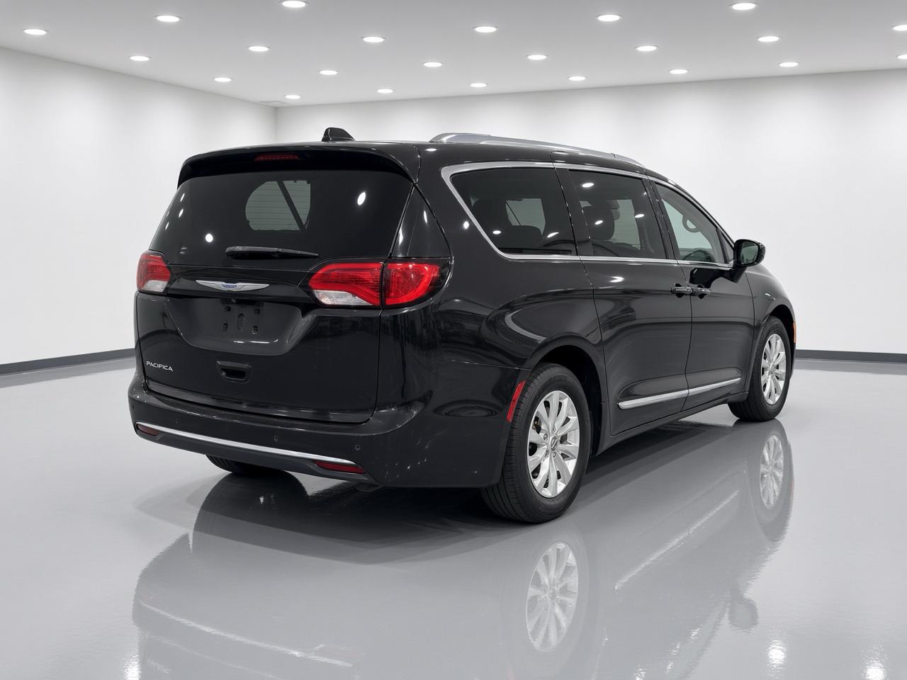Chrysler Pacifica  2018