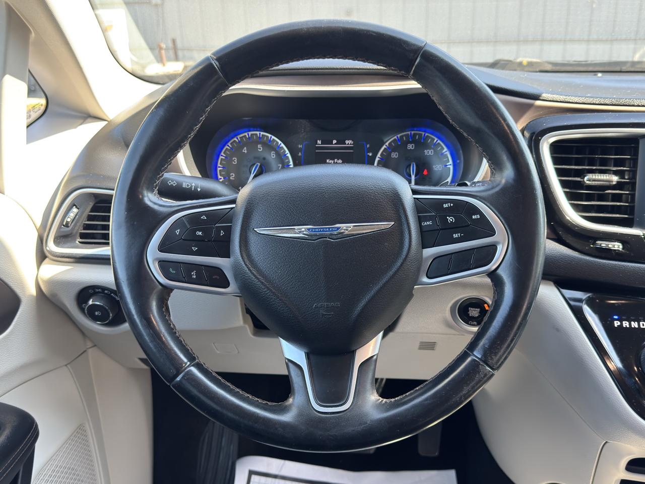 Chrysler Pacifica  2018