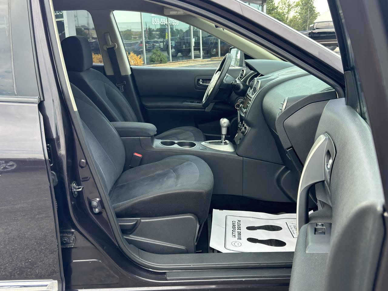 Nissan Rogue  2013