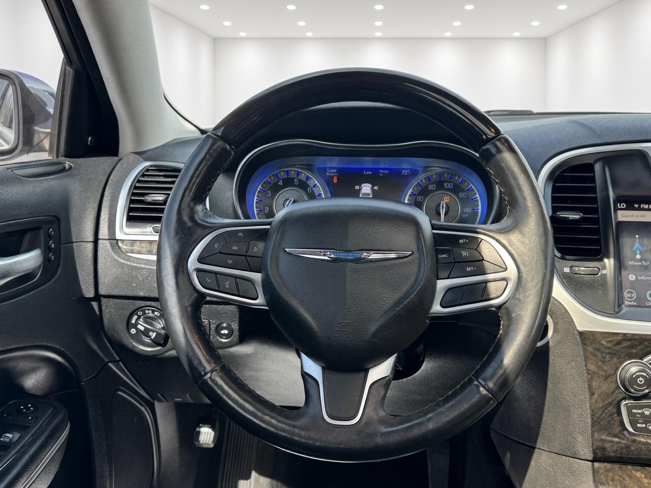 Chrysler 300  2020