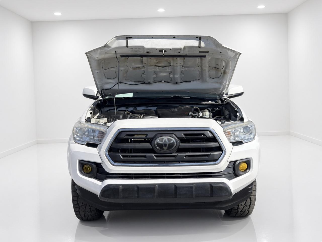 Toyota Tacoma 4WD  2019