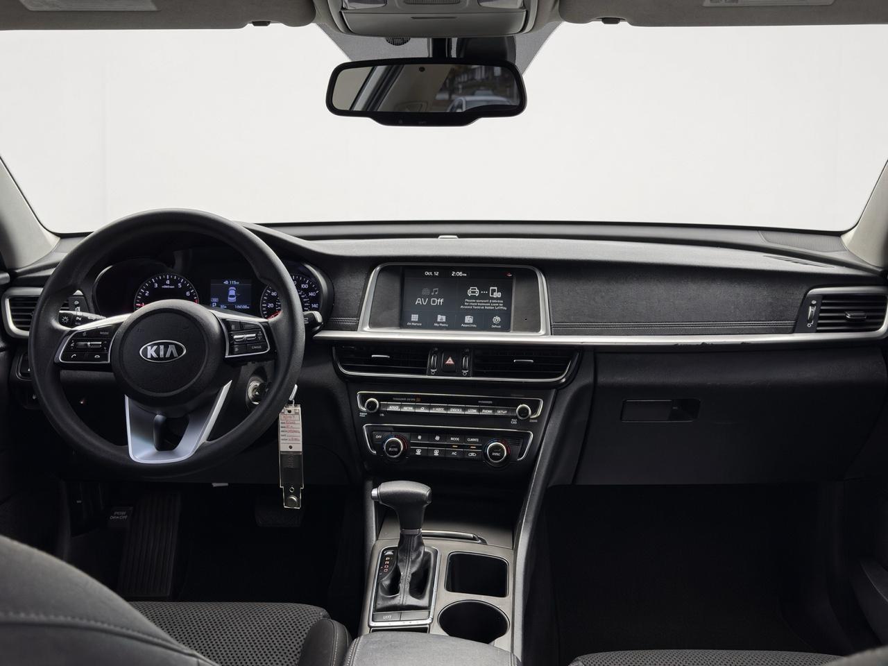 Kia Optima  2020