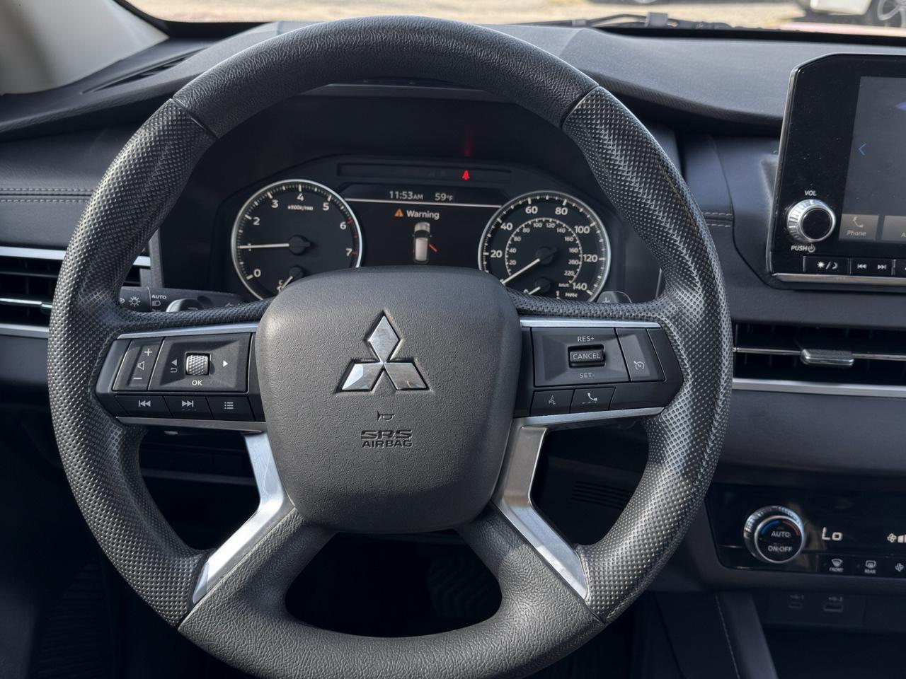 Mitsubishi Outlander  2024