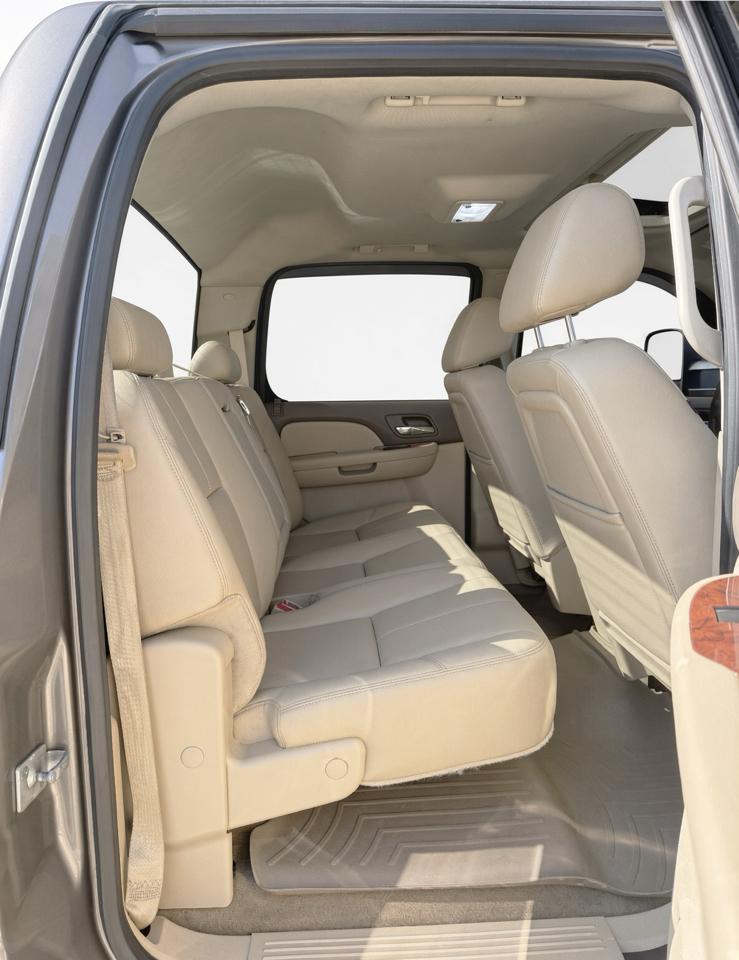 Chevrolet Silverado 2500HD 4WD Crew Cab 153.7" LTZ 2013